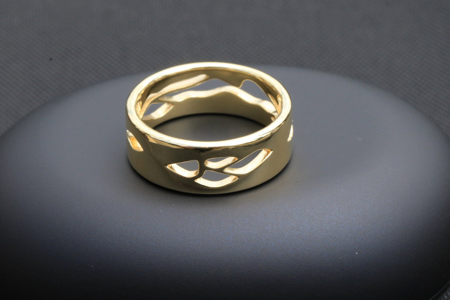 Tranquility ring